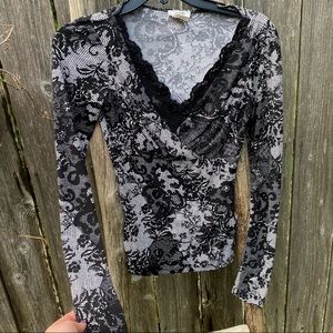 CACHE V NECK LONG SLEEVE